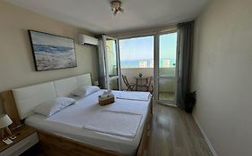 Апартамент Панорама Лазур